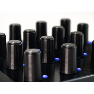 Интех Студио Грид Серия 3 ПО16 Линейный Intech Studio Grid Series 3 PO16 Linear