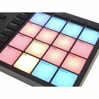 Native Instruments Maschine Mikro MK3 Native Instruments Maschine Mikro MK3