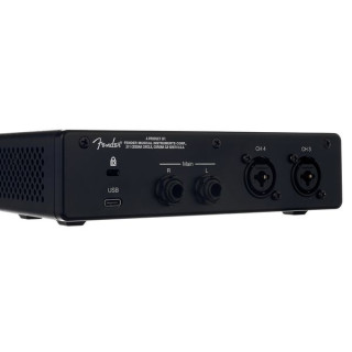 Фендер Студио Квантум LT 4 Fender Studio Quantum LT 4