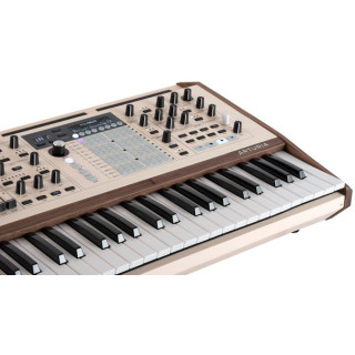 Артурия Полибрут 12 Arturia PolyBrute 12