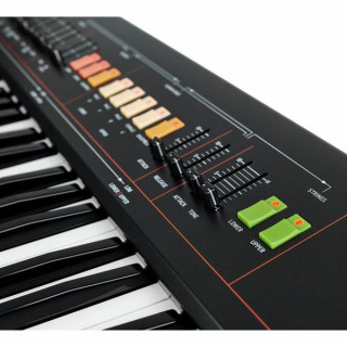 Вокодер Behringer Vocoder VC340 Behringer Vocoder VC340