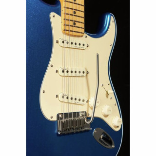 Крыло AM Ultra Strat MN Cobra Blue Fender AM Ultra Strat MN Cobra Blue