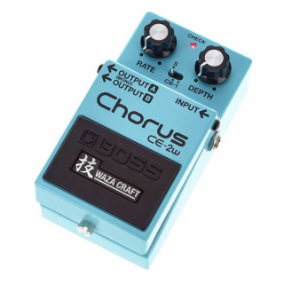 Педаль эффектов Boss CE-2w Boss CE-2w