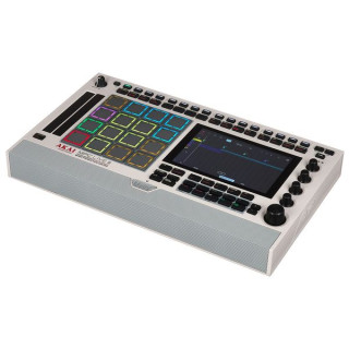 AKAI Professional MPC Live III Ретро Набор №647370 AKAI Professional MPC Live III Retro Bundle №647370