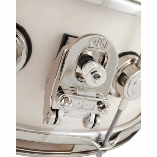 DW Сатиновое масло 14"x06" Малый белый DW Satin Oil 14"x06" Snare White