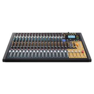 Модель Tascam 2400 Tascam Model 2400