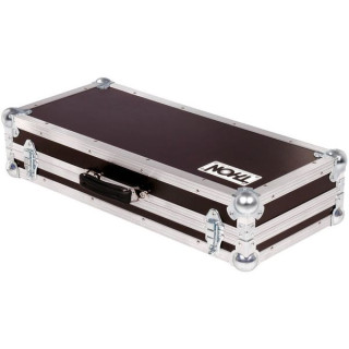 В кейсе Behringer Vocoder VC340 Thon Case Behringer Vocoder VC340