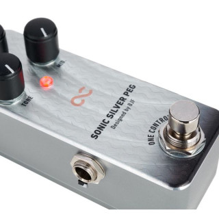 One Control Sonic Silver Peg - басовый предусилитель с одним управлением One Control Sonic Silver Peg - Bass Preamp