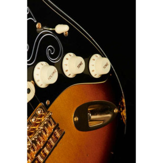 Фендер Стиви Рэй Воган Страт Релик Fender Stevie Ray Vaughan Strat Relic
