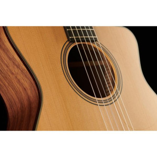 Furch Gnc 2-CW с шириной грифа 48мм и GB Furch Gnc 2-CW a 48mm w/GB